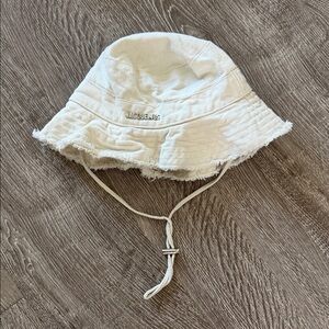 Jacquemus Off-White Kids Bucket Hat